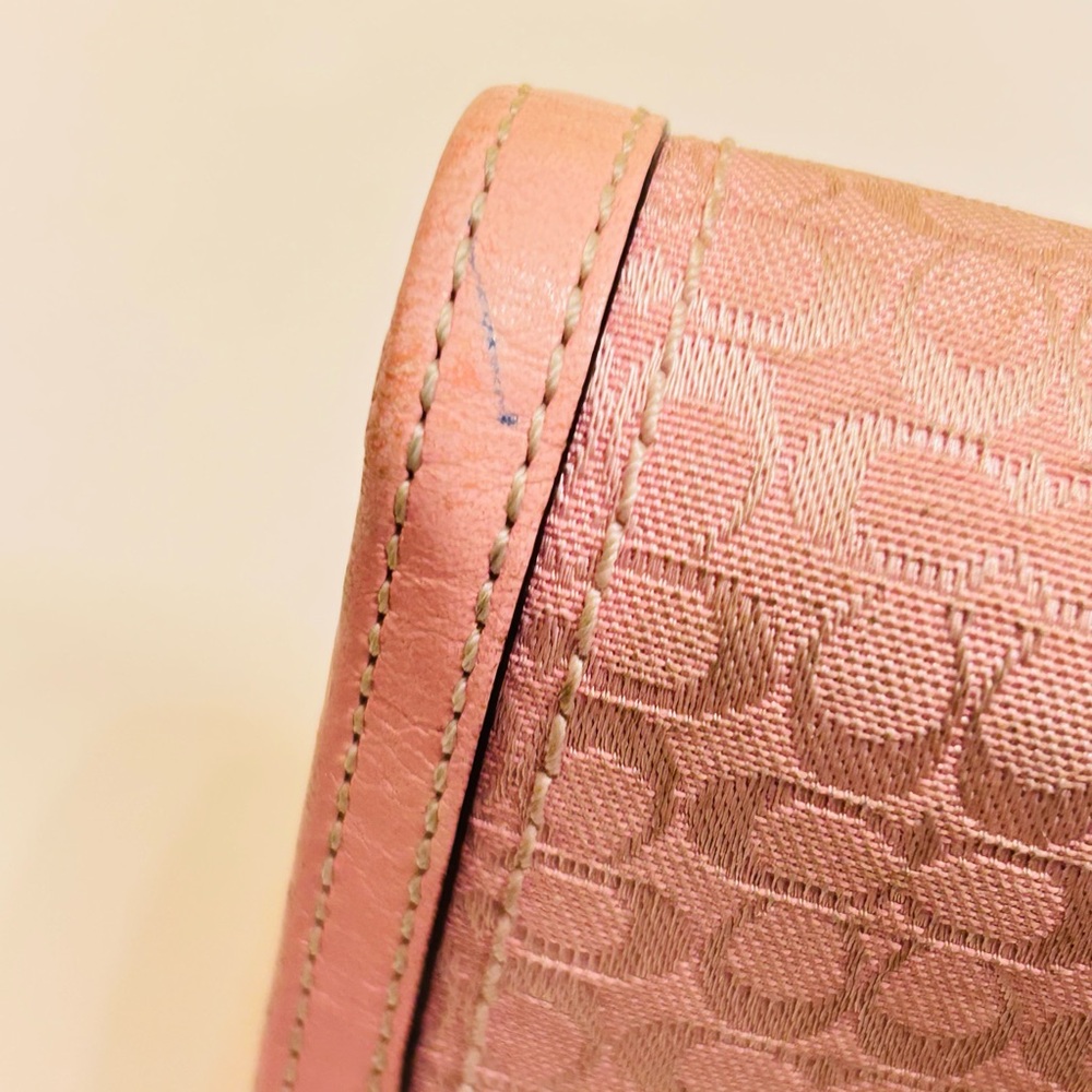 Coach Y2K SoHo Pink Wallet - Picture 14 of 14